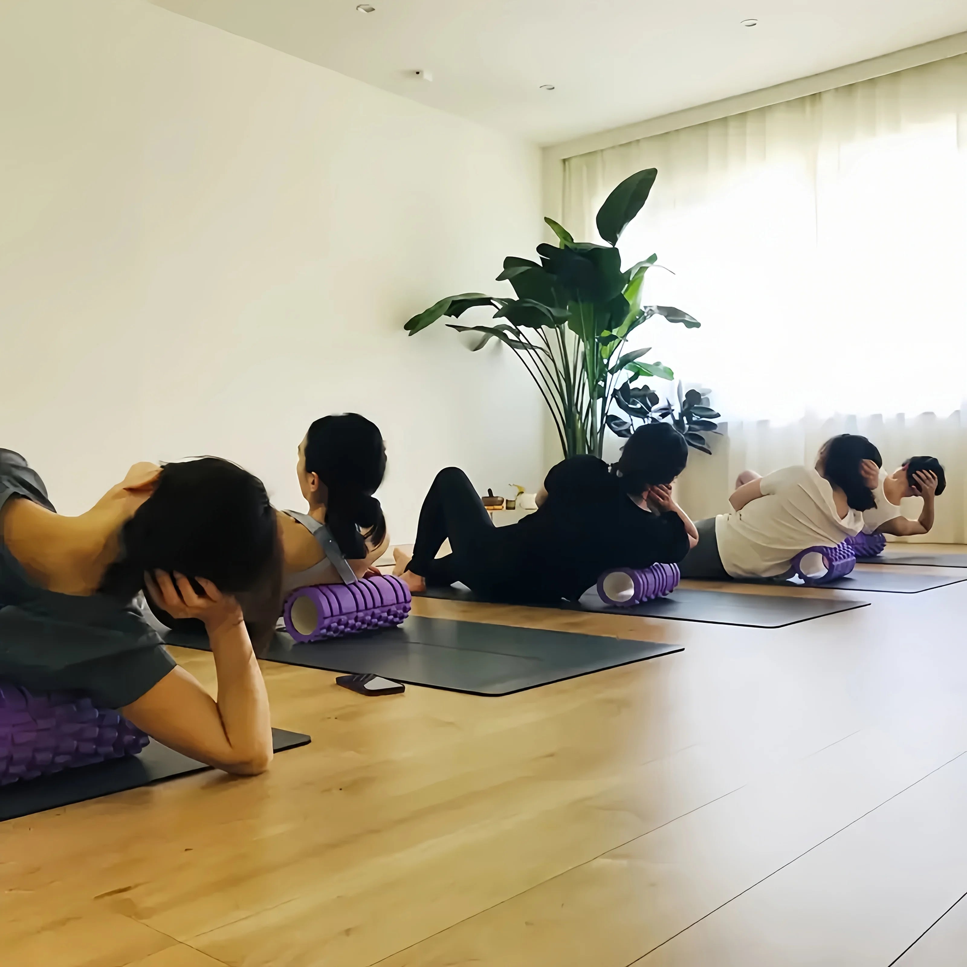 1 Foam Roller Yoga Column Fitness Yoga EVA Foam Roller Yoga Stick Deep Tissue Massage Roller, Suitable for Back and Leg Muscle